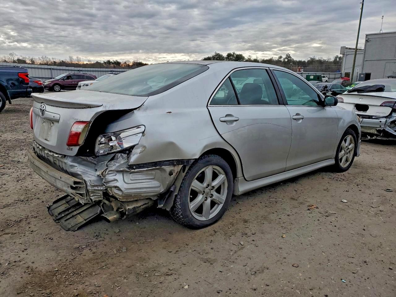 2009 TOYOTA CAMRY BASE photo 3