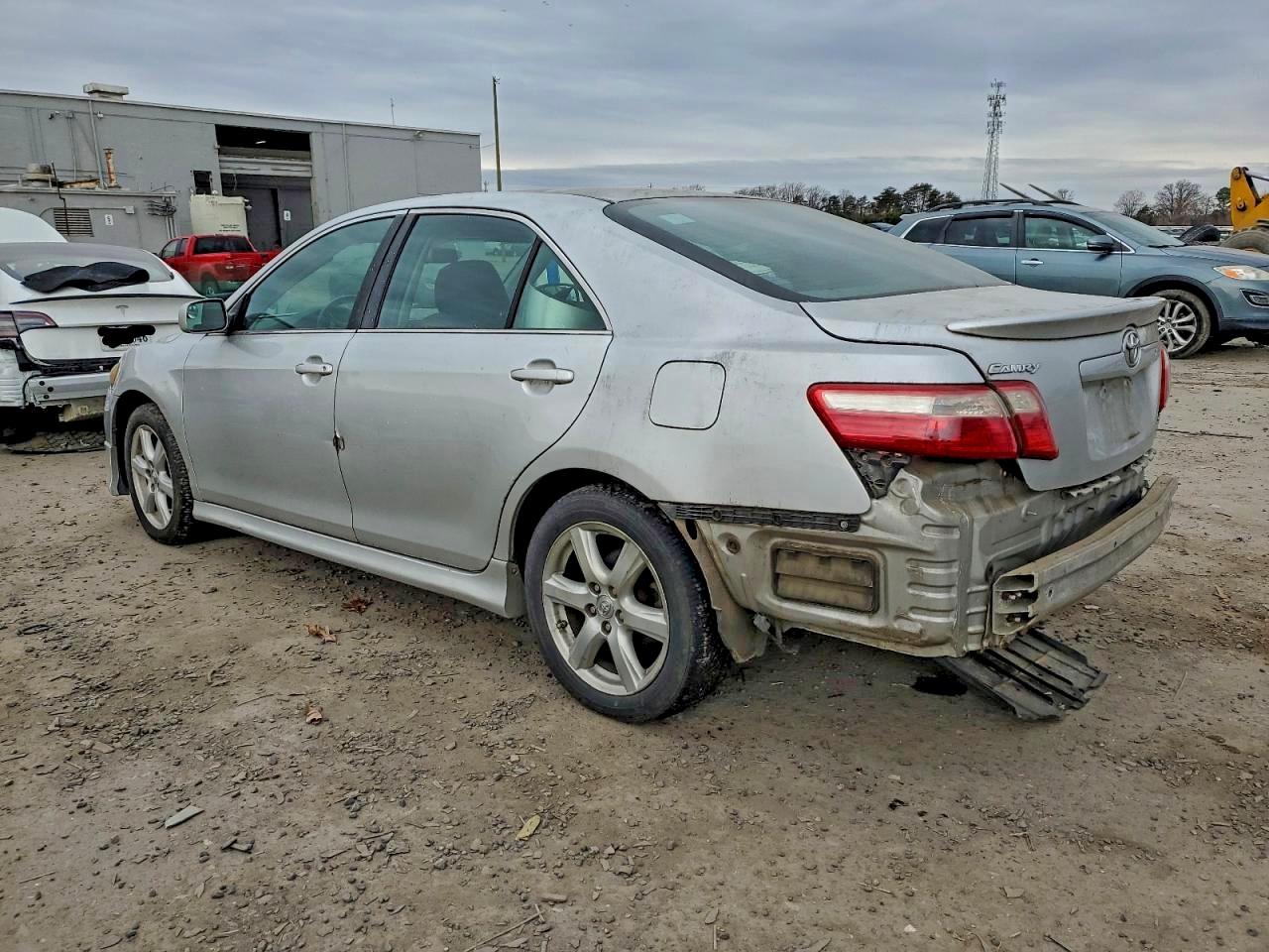 2009 TOYOTA CAMRY BASE photo 2