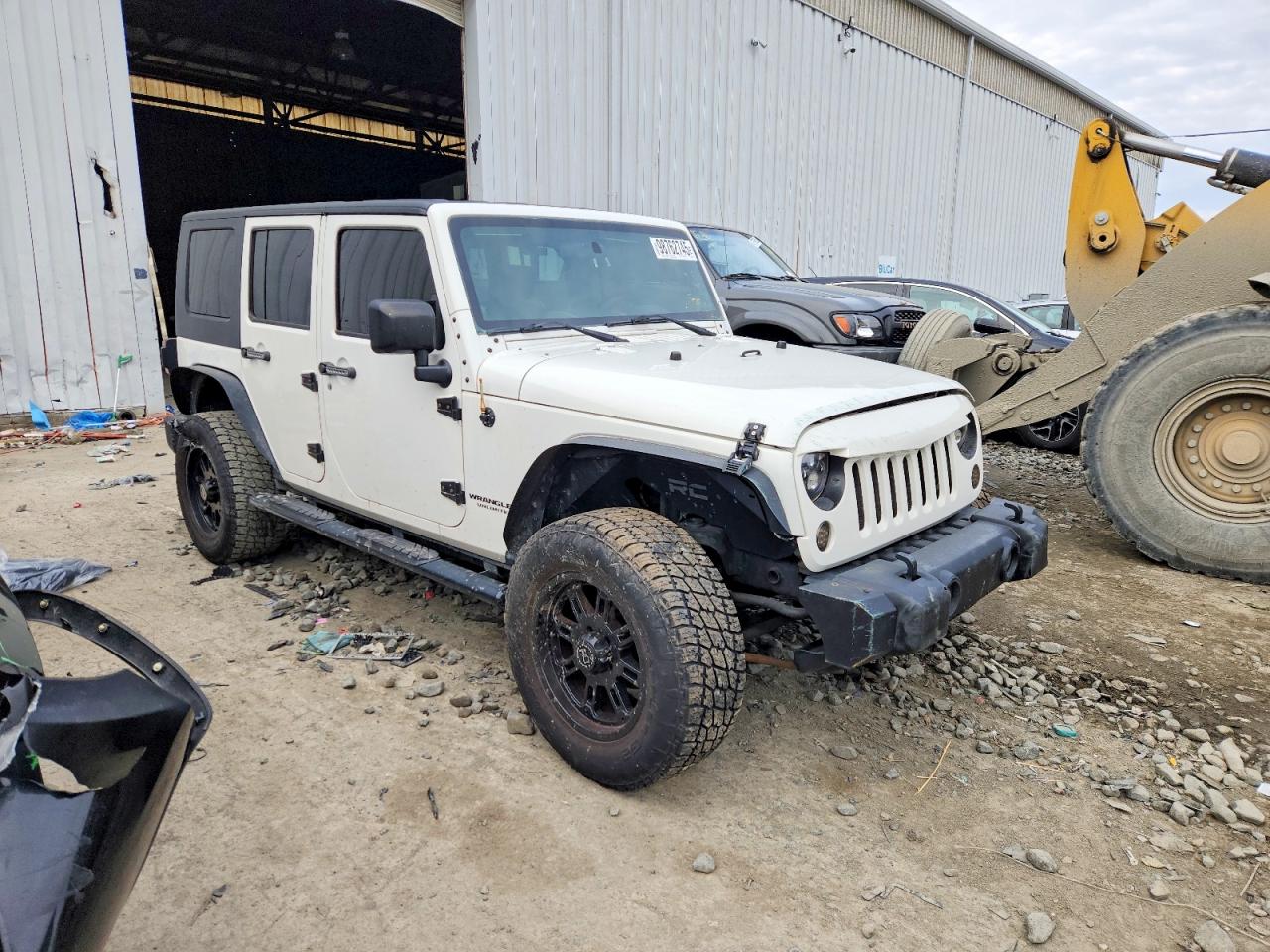 2010 JEEP WRANGLER UNLIMITED SAHARA photo 4