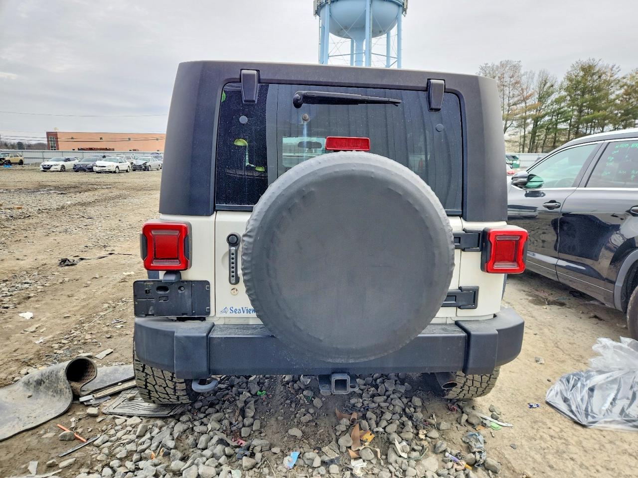 2010 JEEP WRANGLER UNLIMITED SAHARA photo 6