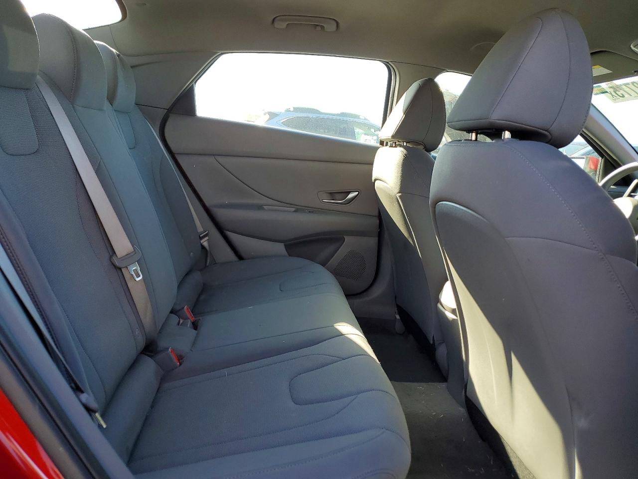 2022 HYUNDAI ELANTRA SE photo 19