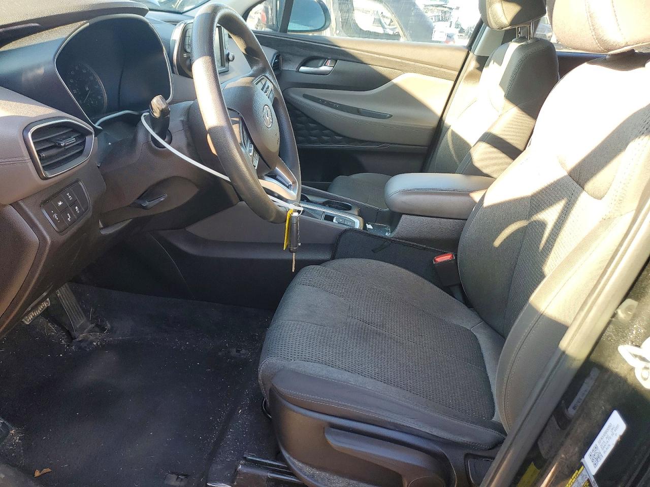 2019 HYUNDAI SANTA FE SE photo 7