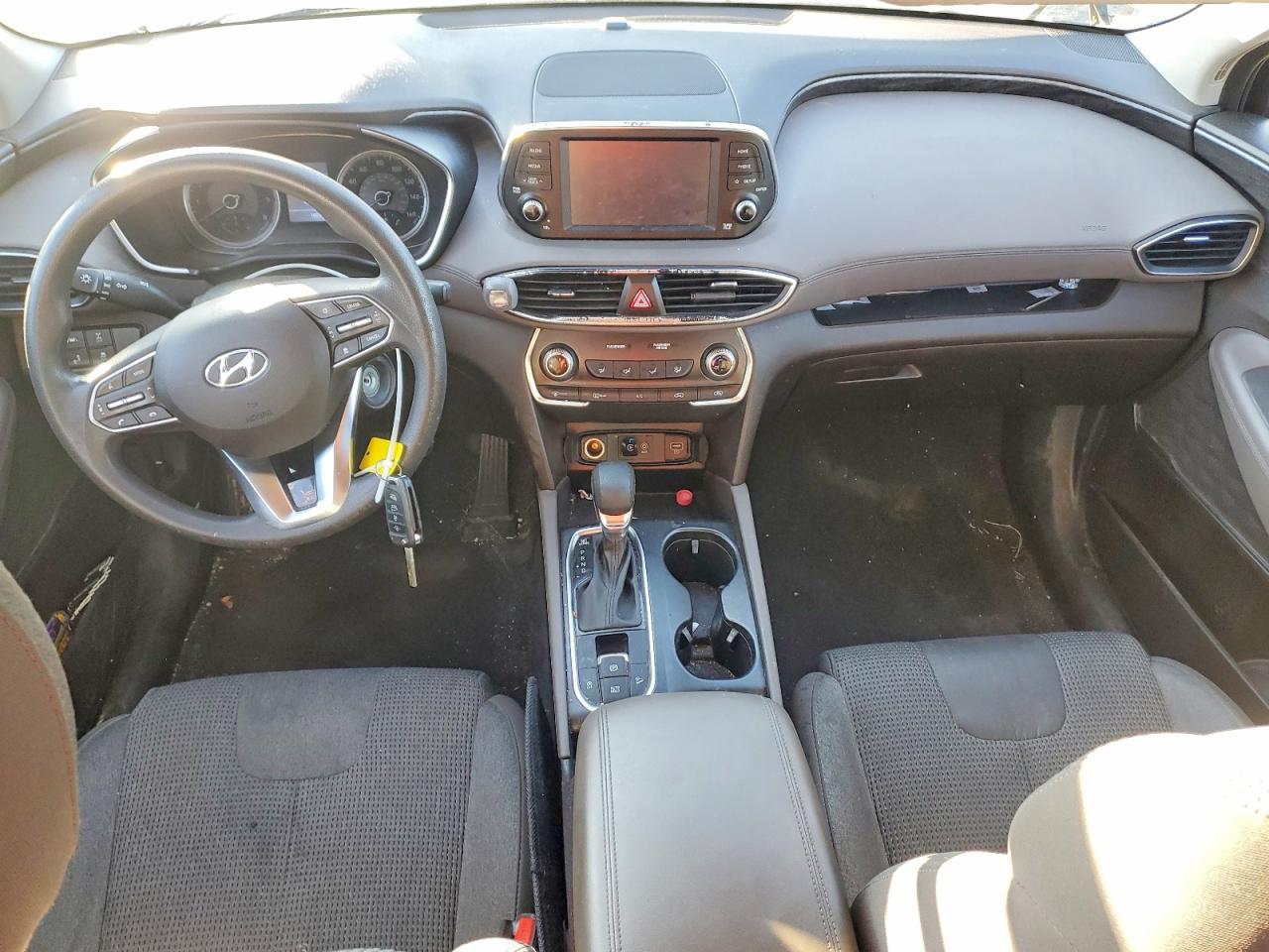 2019 HYUNDAI SANTA FE SE photo 8