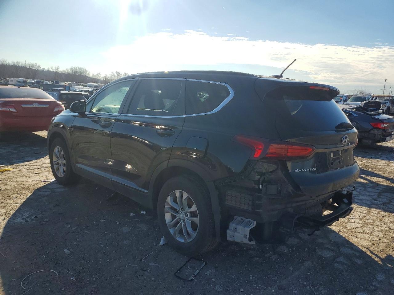 2019 HYUNDAI SANTA FE SE photo 2