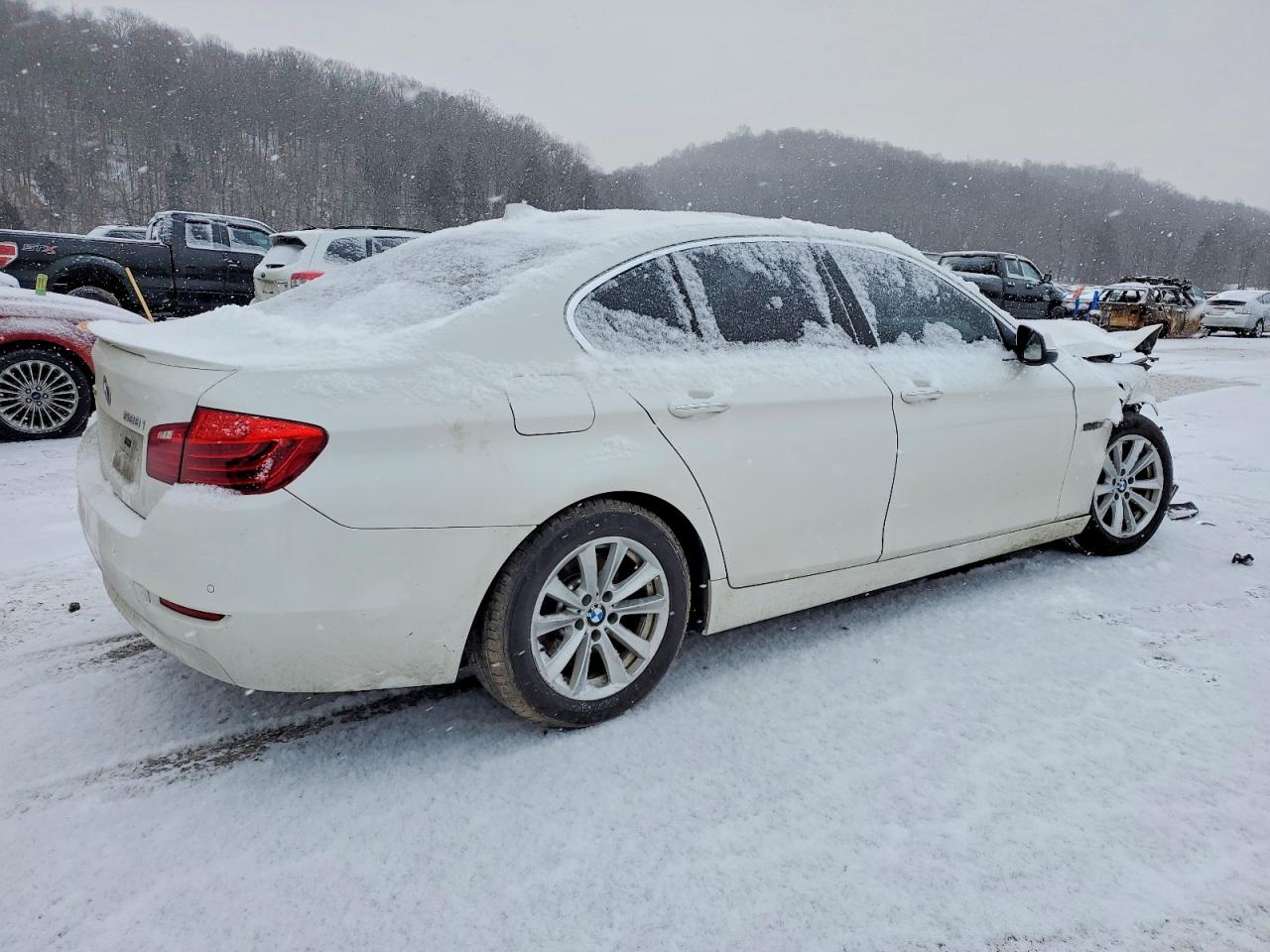 2014 BMW 528 XI photo 3