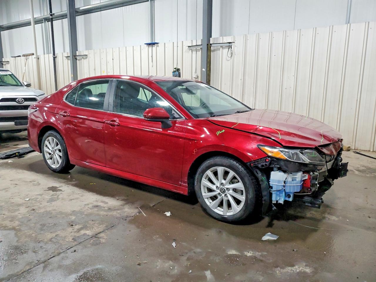 2022 TOYOTA CAMRY LE photo 4