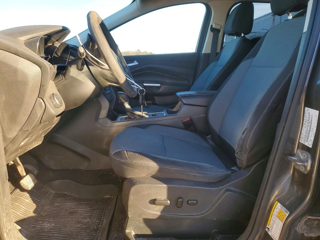 2017 FORD ESCAPE SE photo 7