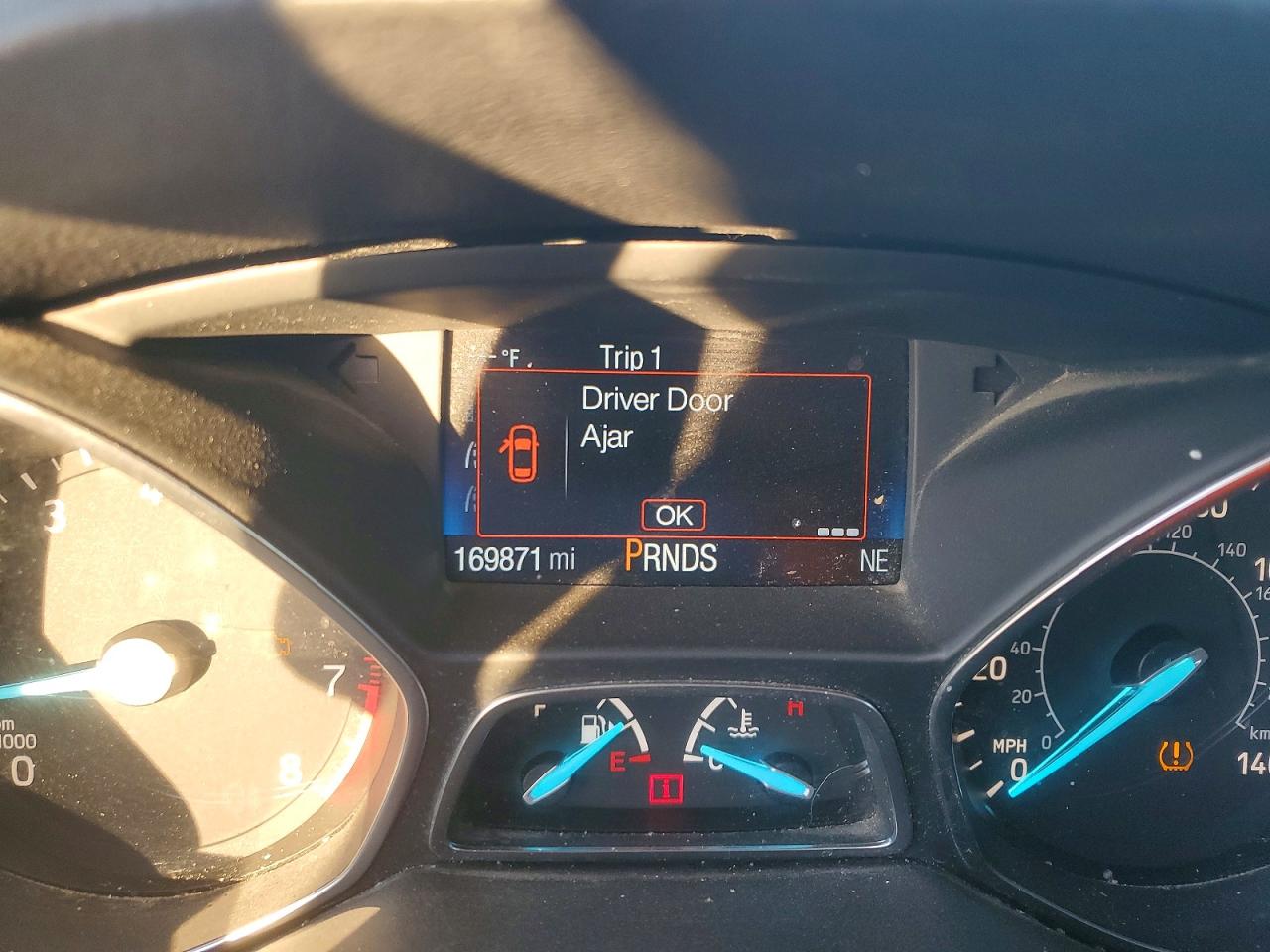 2017 FORD ESCAPE SE photo 9