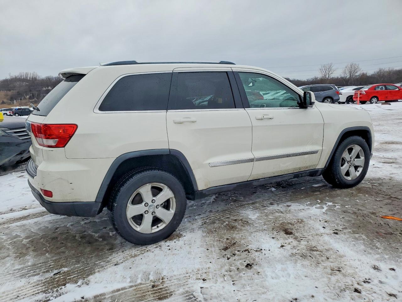 2012 JEEP GRAND CHEROKEE LAREDO photo 3