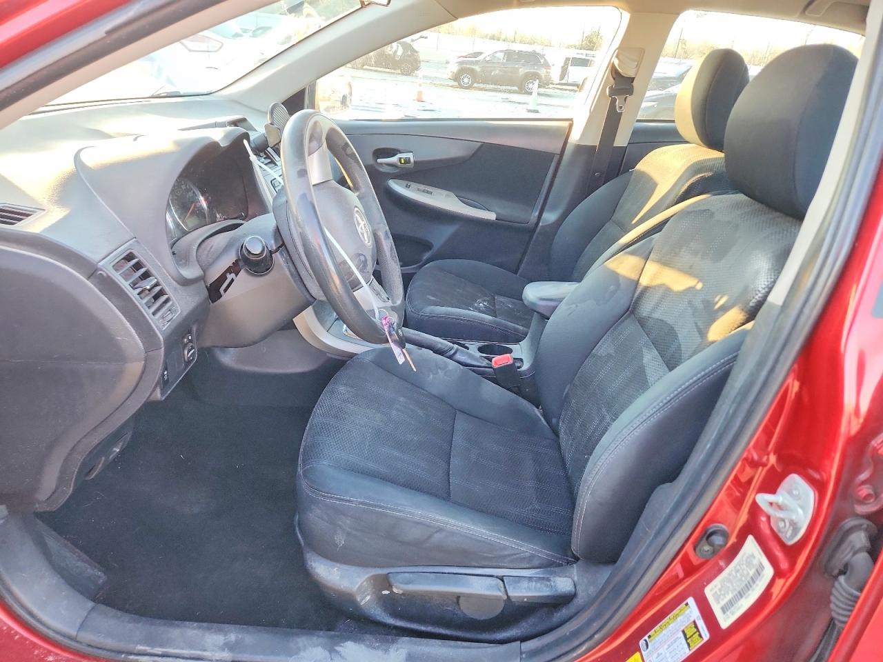 2012 TOYOTA COROLLA BASE photo 6