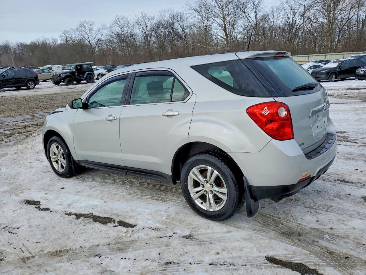 2013 CHEVROLET EQUINOX LS photo 2