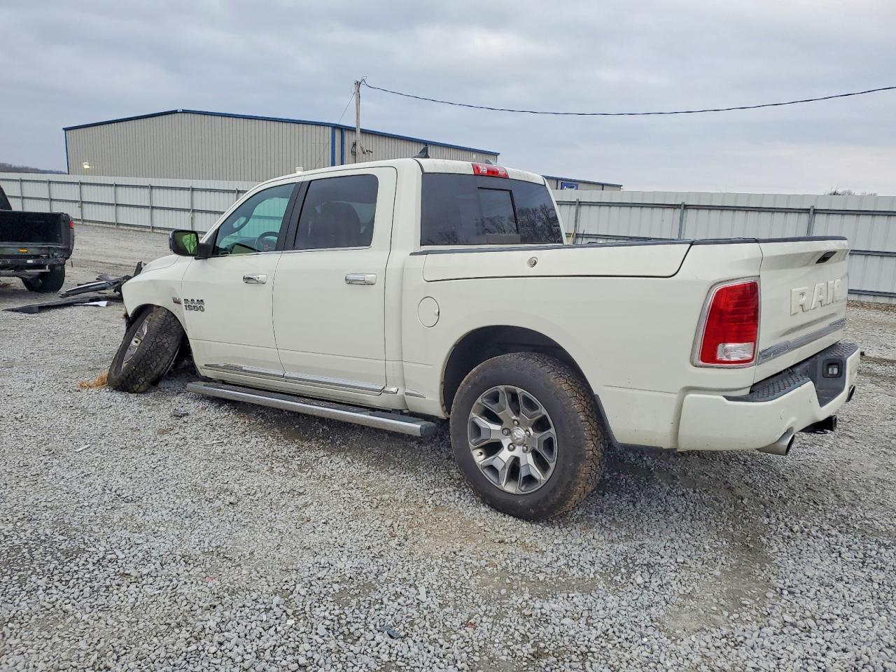 2018 RAM 1500 LONGHORN photo 3