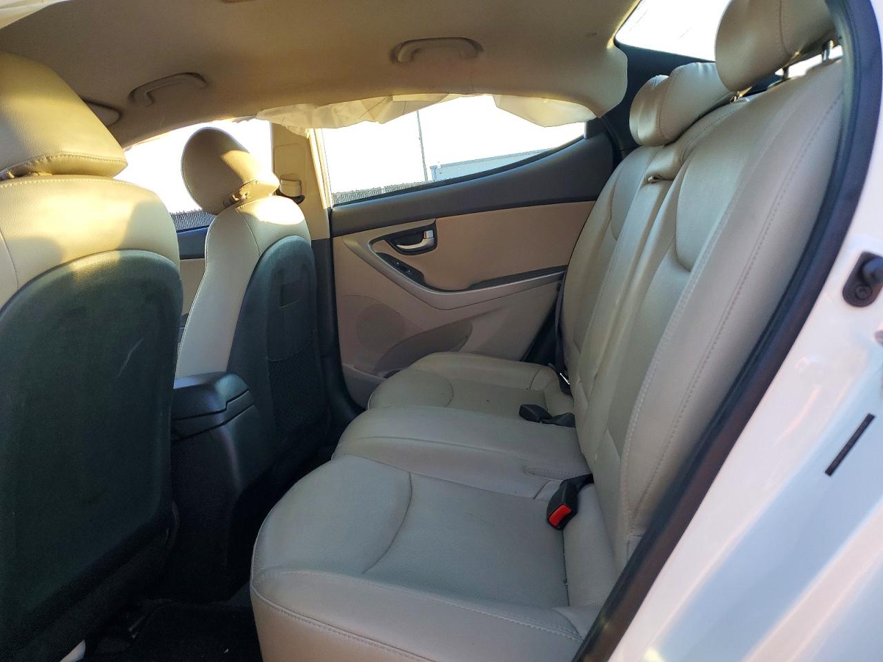 2014 HYUNDAI ELANTRA SE photo 10