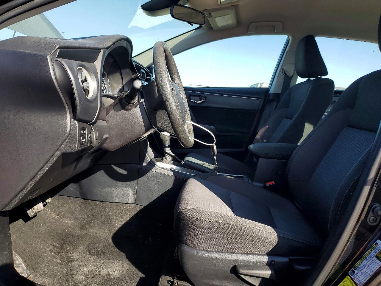 2018 TOYOTA COROLLA L photo 7