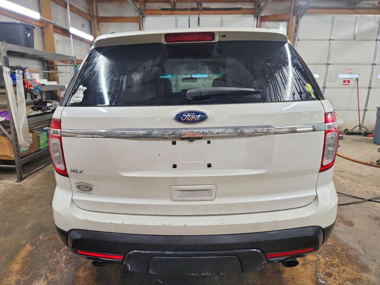 2011 FORD EXPLORER XLT photo 6