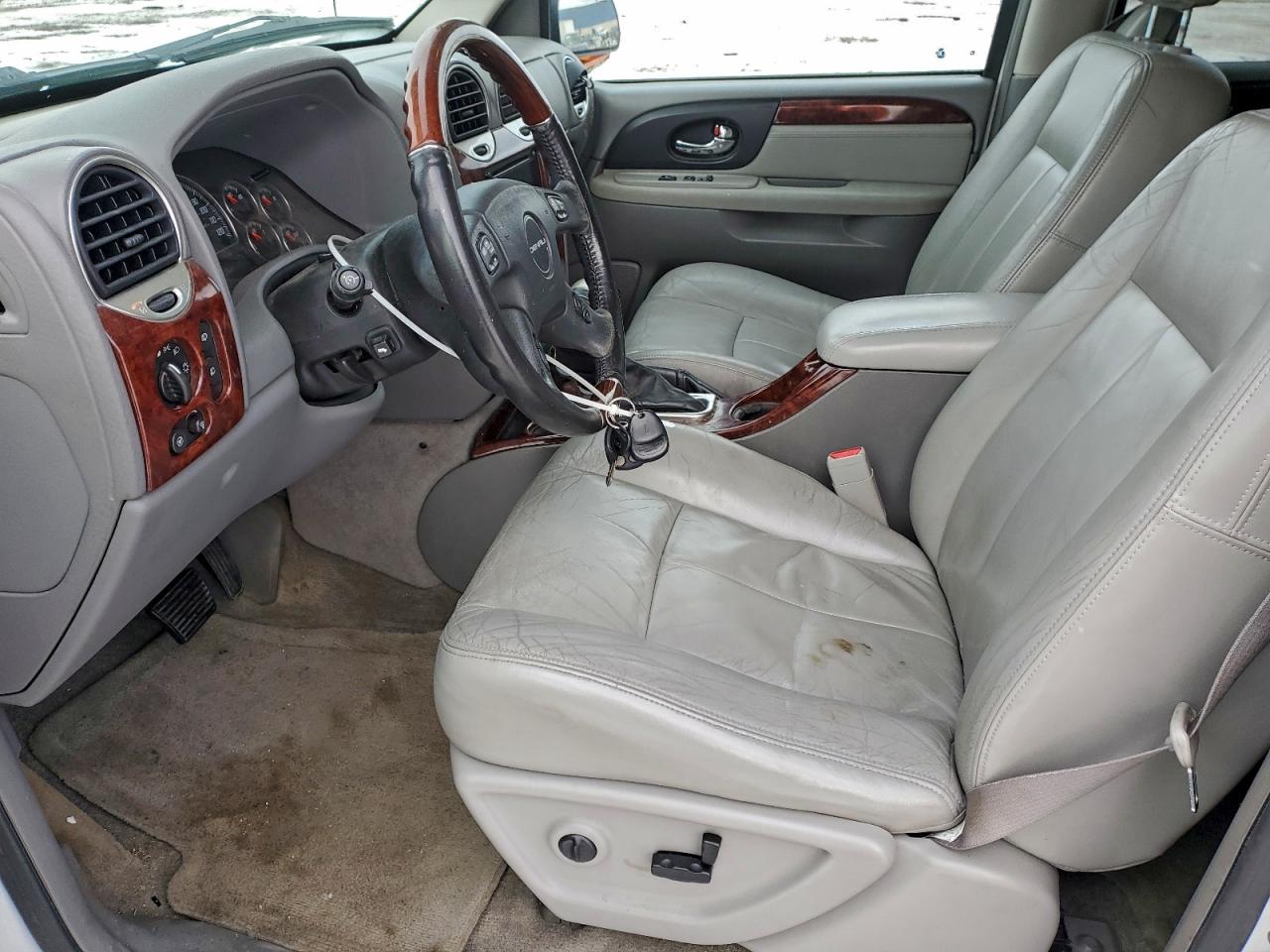 2005 GMC ENVOY DENALI photo 13
