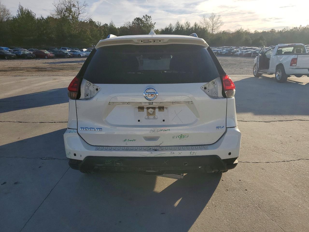 2019 NISSAN ROGUE S photo 11