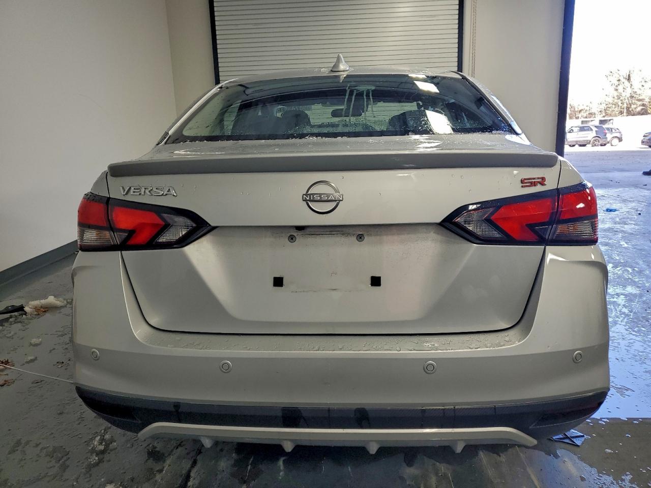 2024 NISSAN VERSA SR photo 6