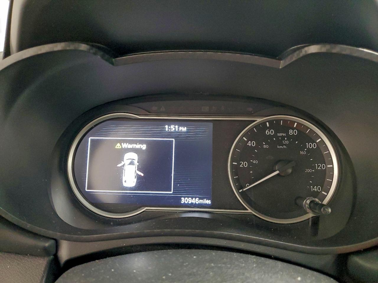 2024 NISSAN VERSA SR photo 9