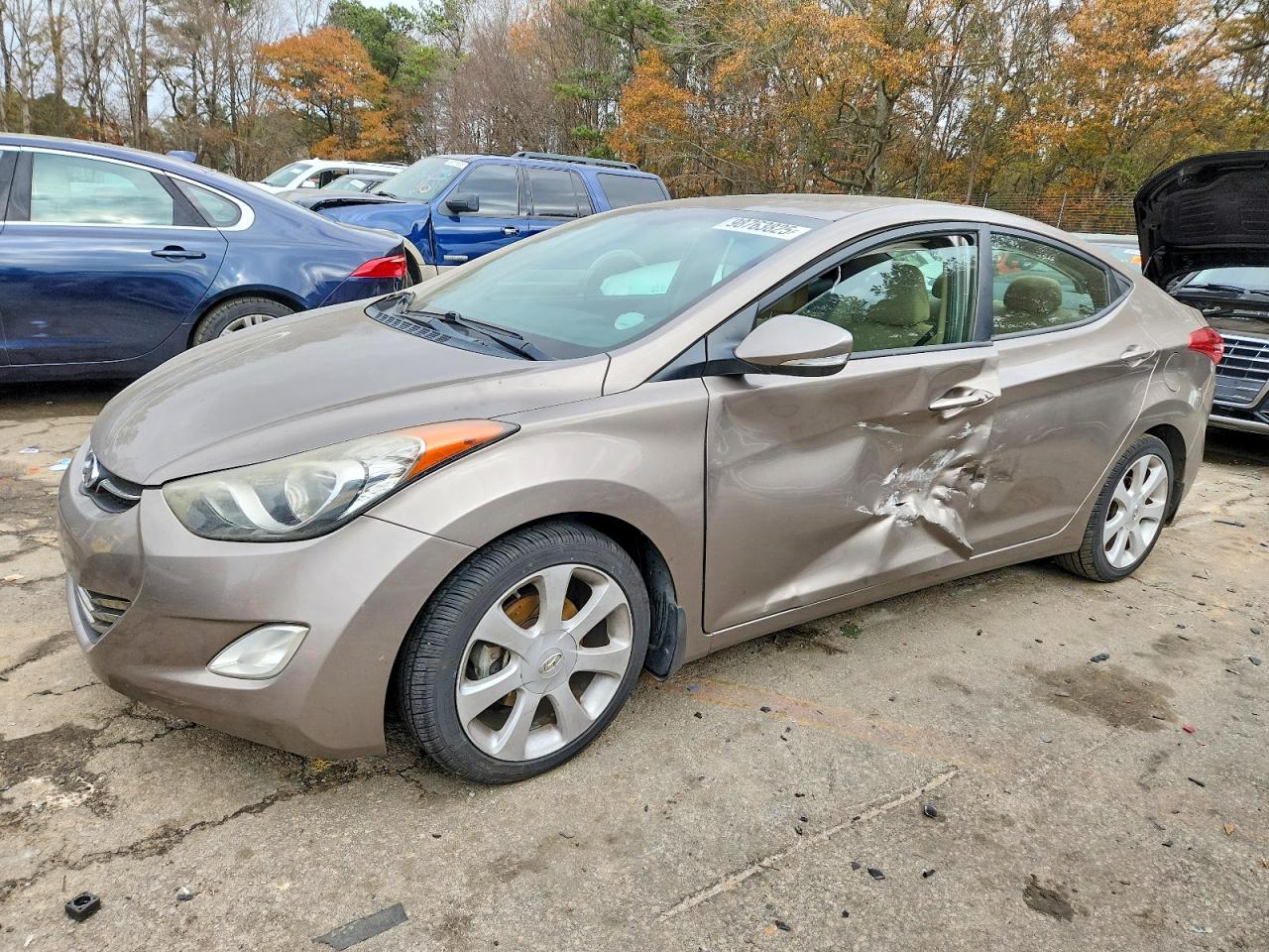 2013 HYUNDAI ELANTRA