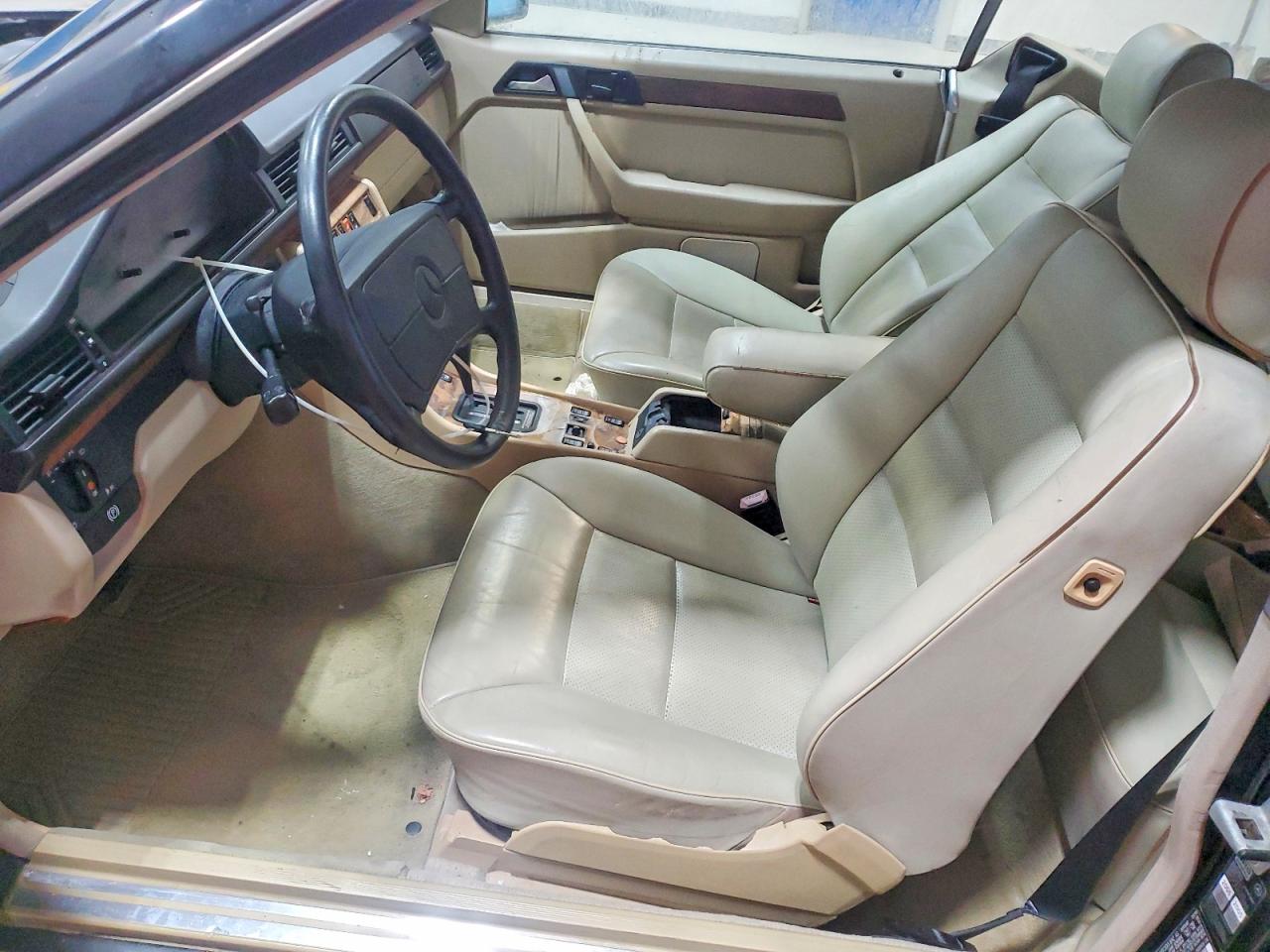 1990 MERCEDES-BENZ 300 CE photo 7