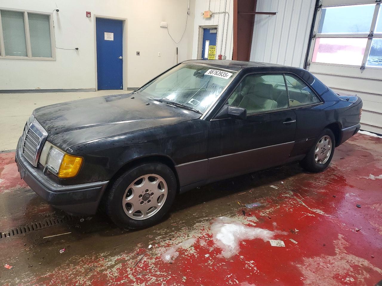 1990 MERCEDES-BENZ 300