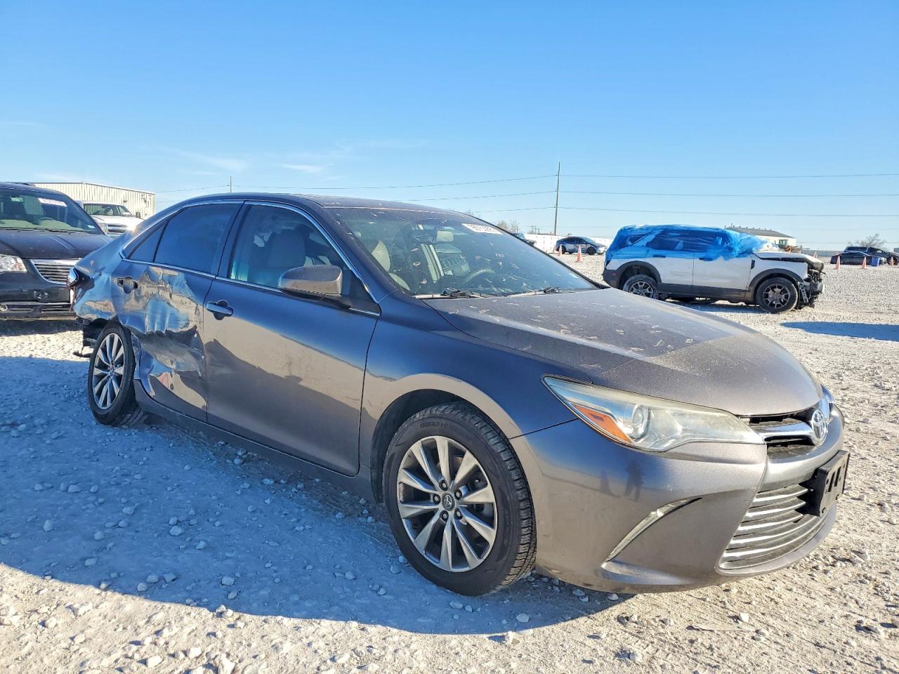 2017 TOYOTA CAMRY LE photo 10