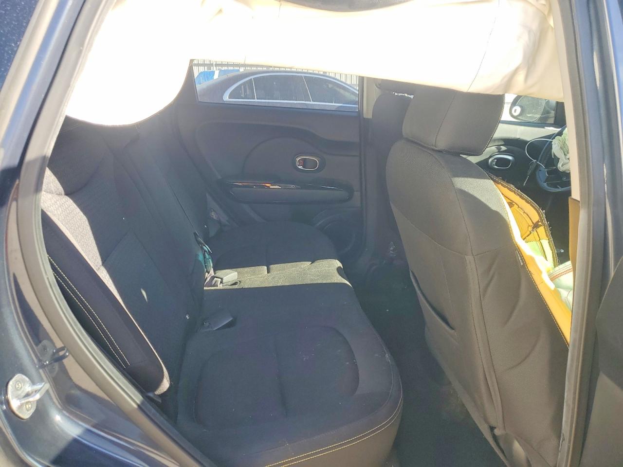 2016 KIA SOUL + photo 10
