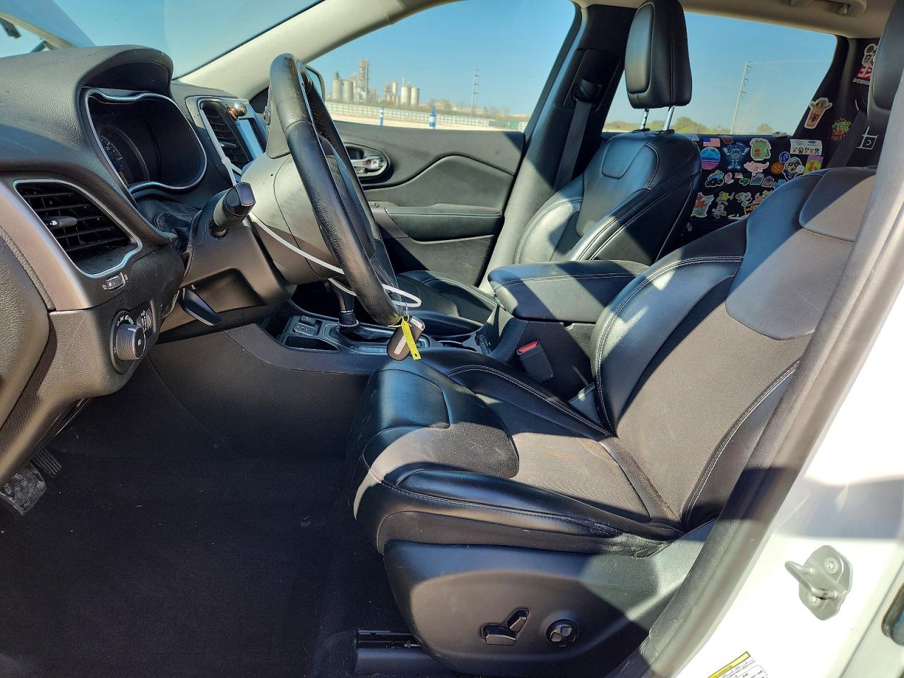 2019 JEEP CHEROKEE LATITUDE PLUS photo 7