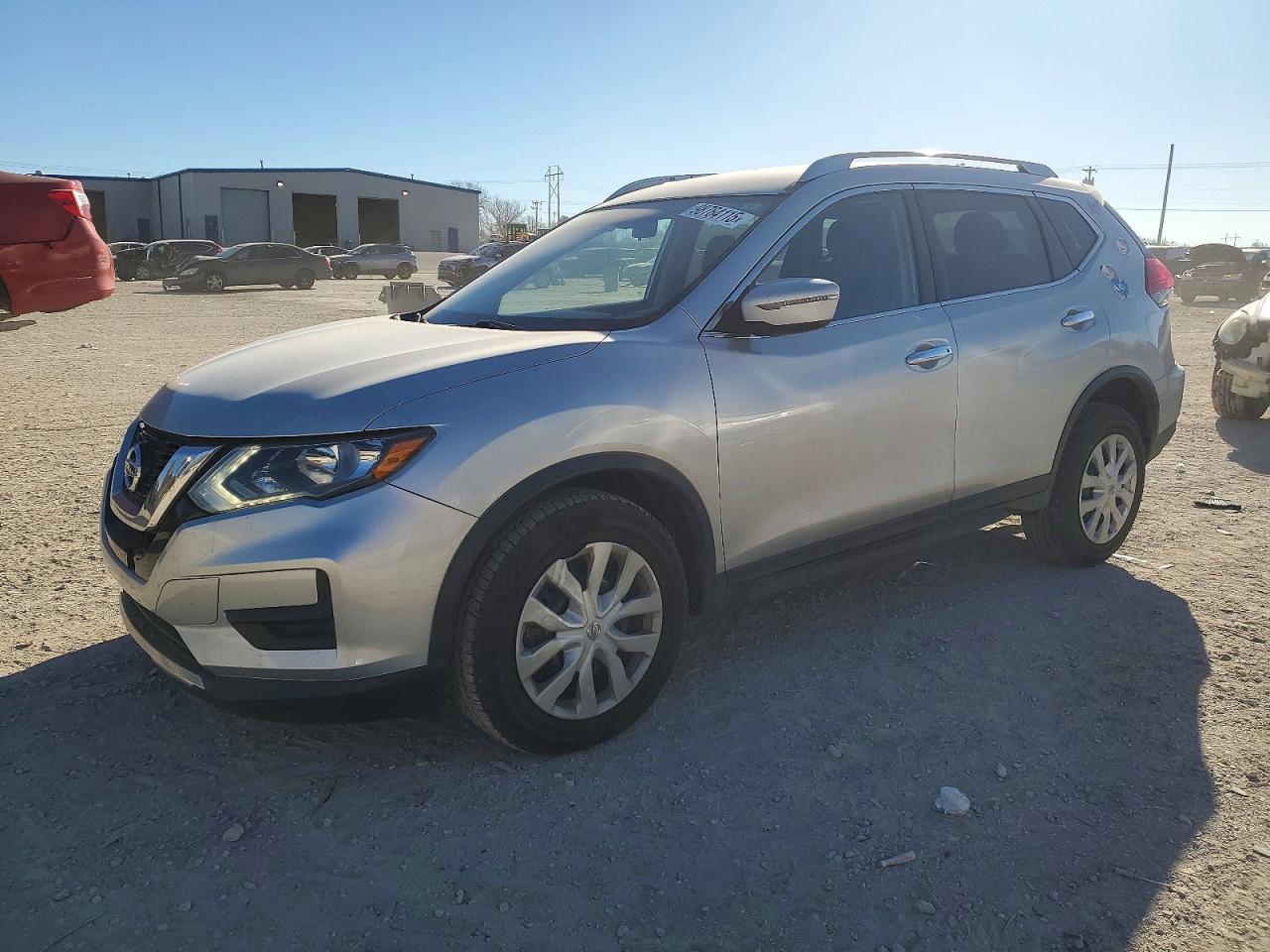 2017 NISSAN ROGUE