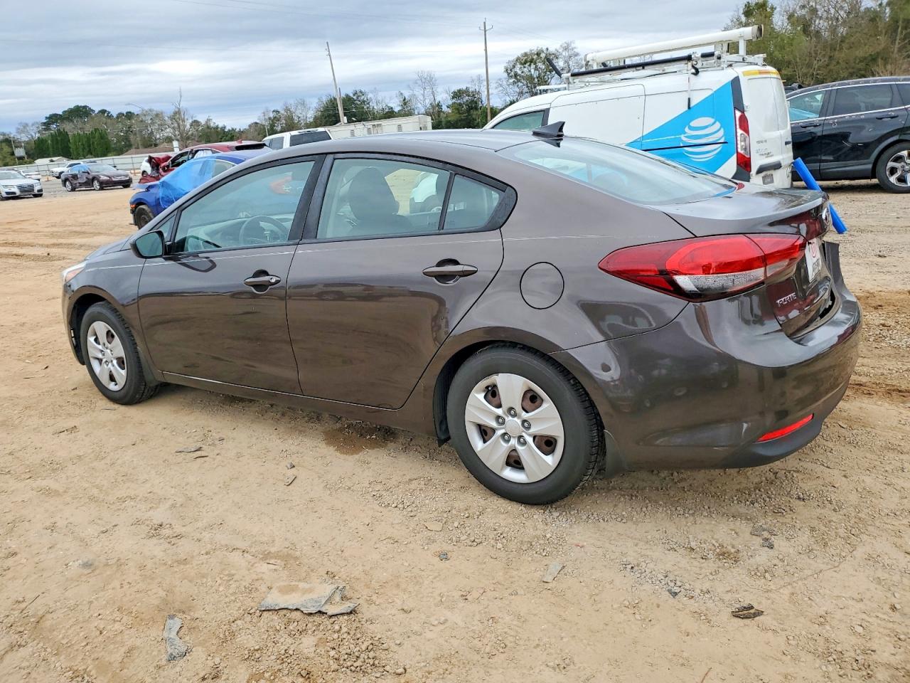 2018 KIA FORTE LX photo 2