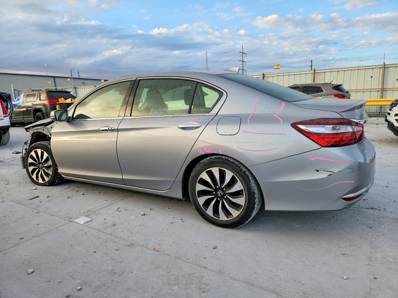 2017 HONDA ACCORD HYBRID EXL photo 2
