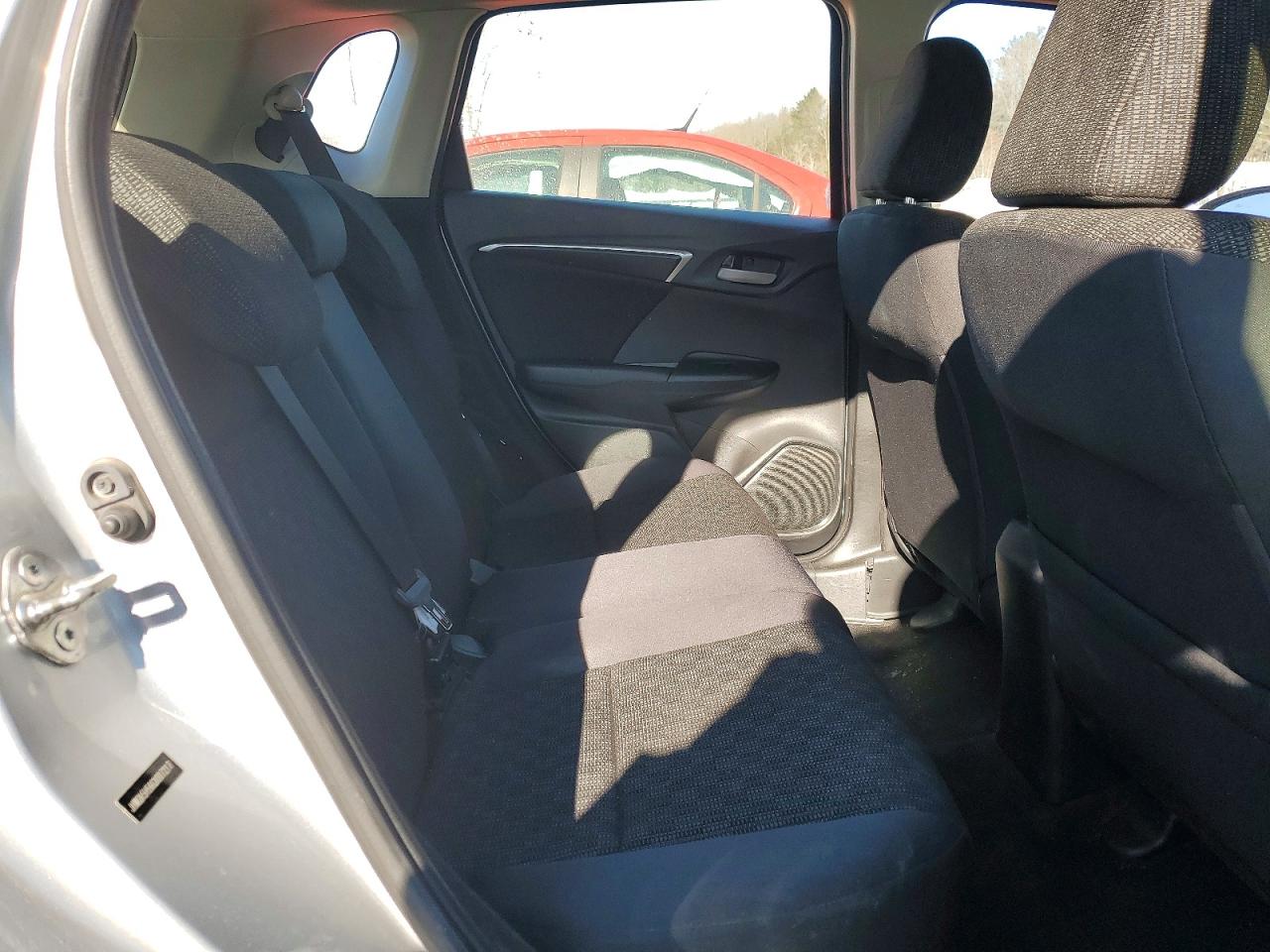 2016 HONDA FIT LX photo 10