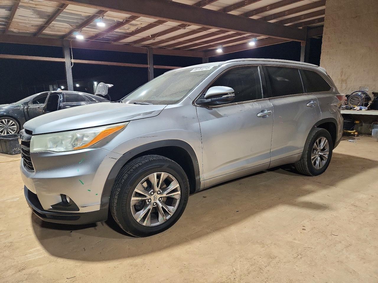 2014 TOYOTA HIGHLANDER