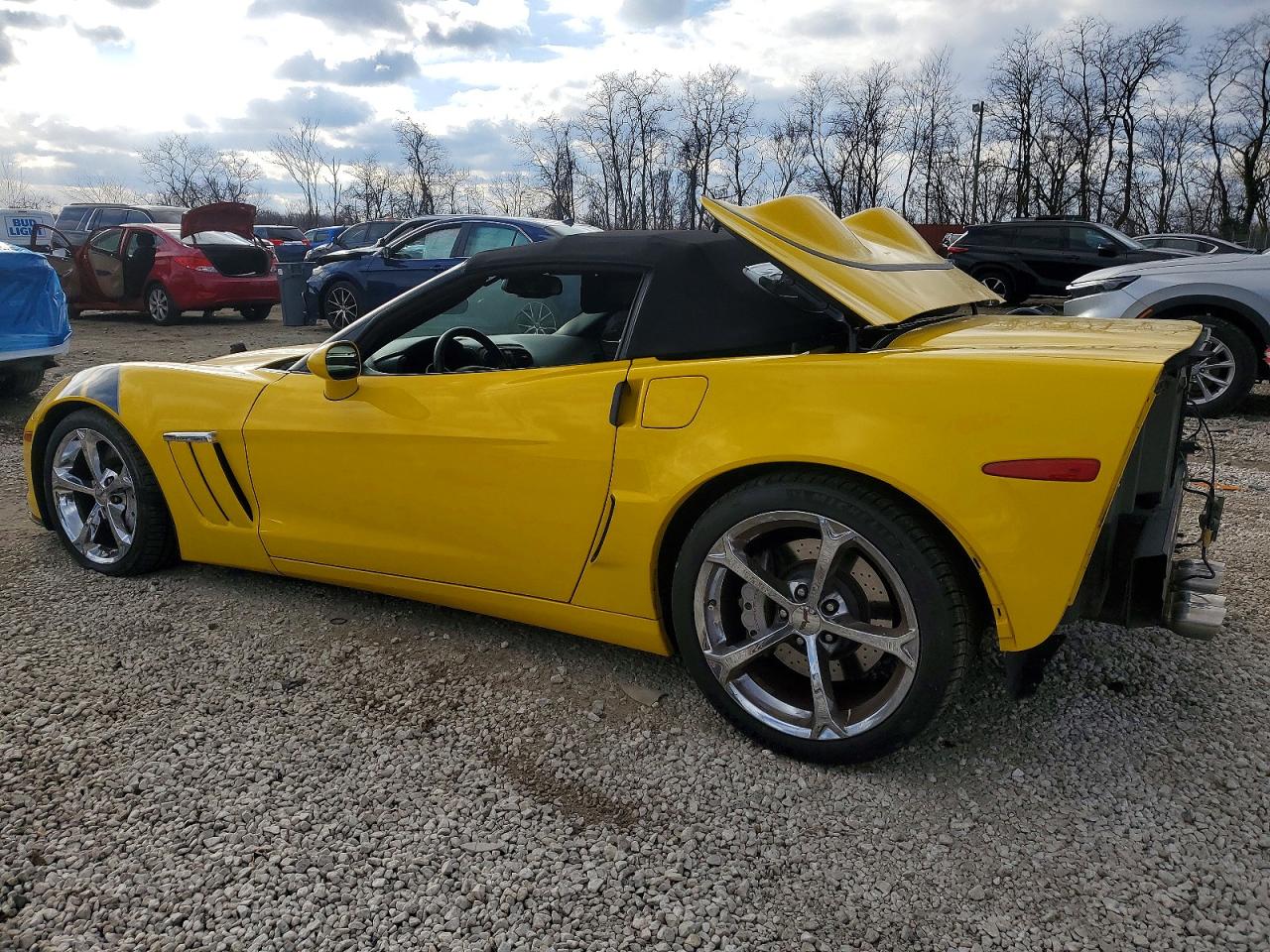 2012 CHEVROLET CORVETTE GRAND SPORT photo 2