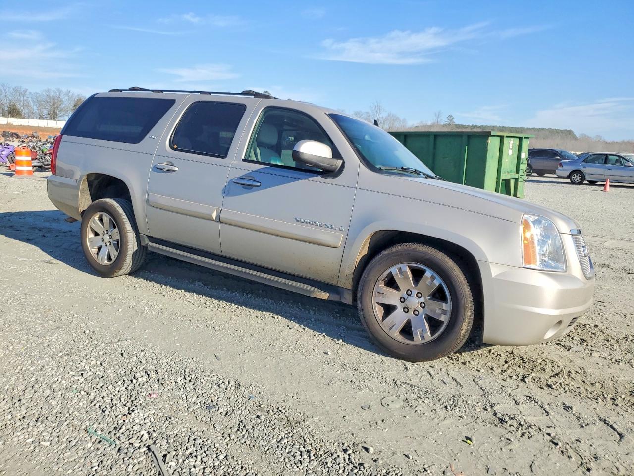 2007 GMC YUKON XL C1500 photo 10