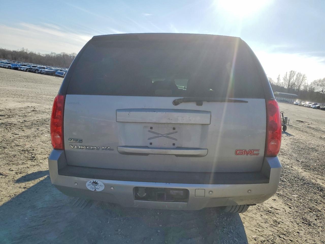 2007 GMC YUKON XL C1500 photo 16