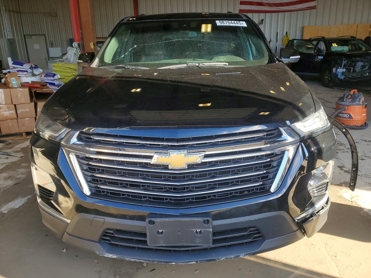 2023 CHEVROLET TRAVERSE LT photo 5
