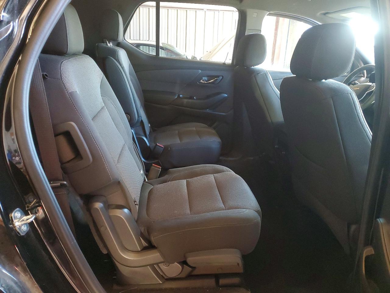 2023 CHEVROLET TRAVERSE LT photo 11
