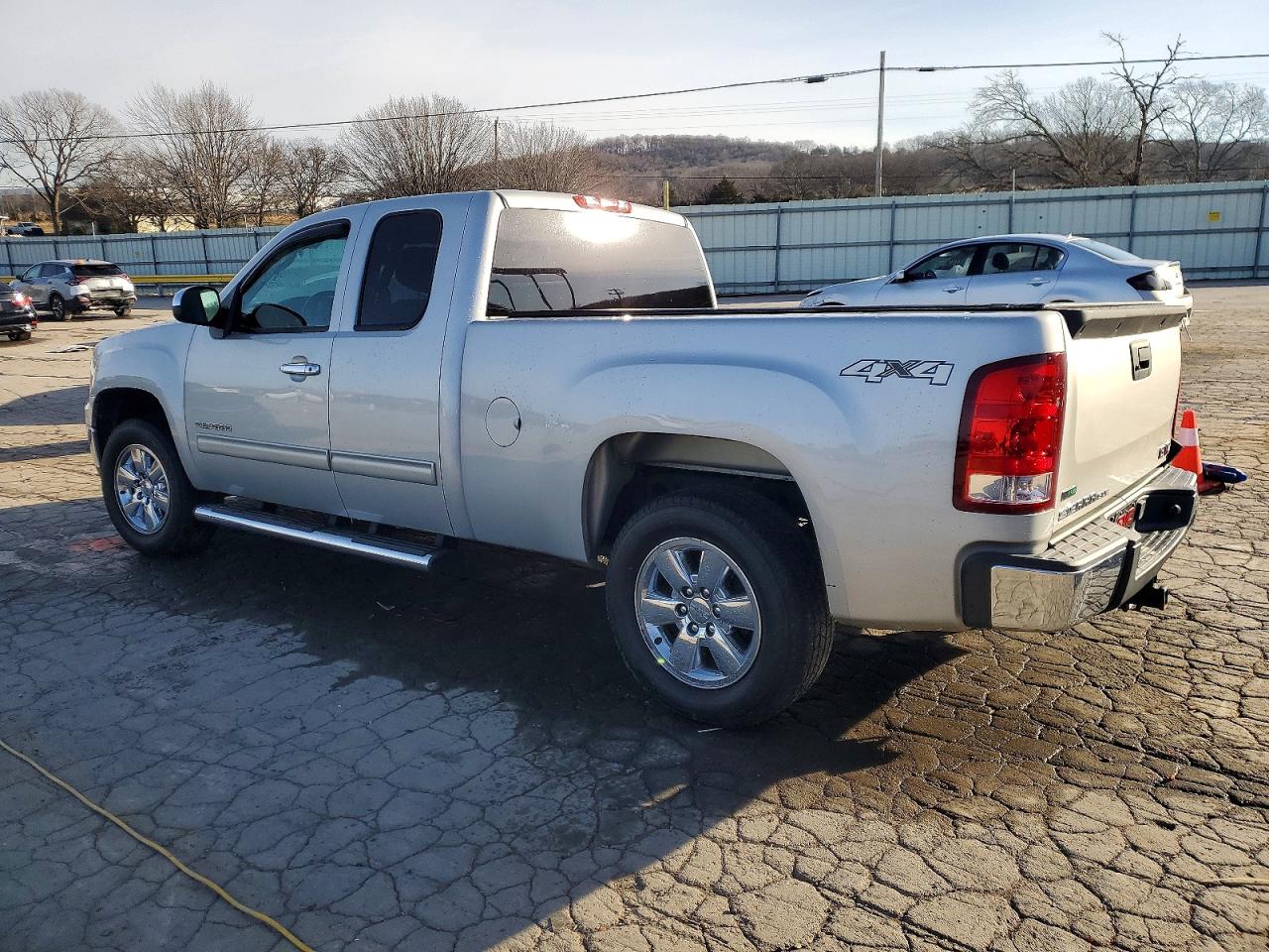 2011 GMC SIERRA K1500 SLE photo 2
