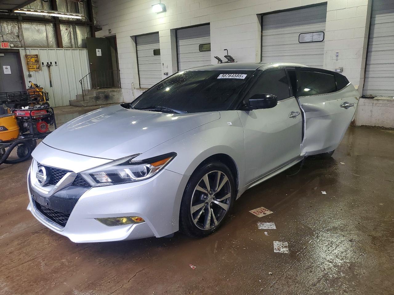 2017 NISSAN MAXIMA