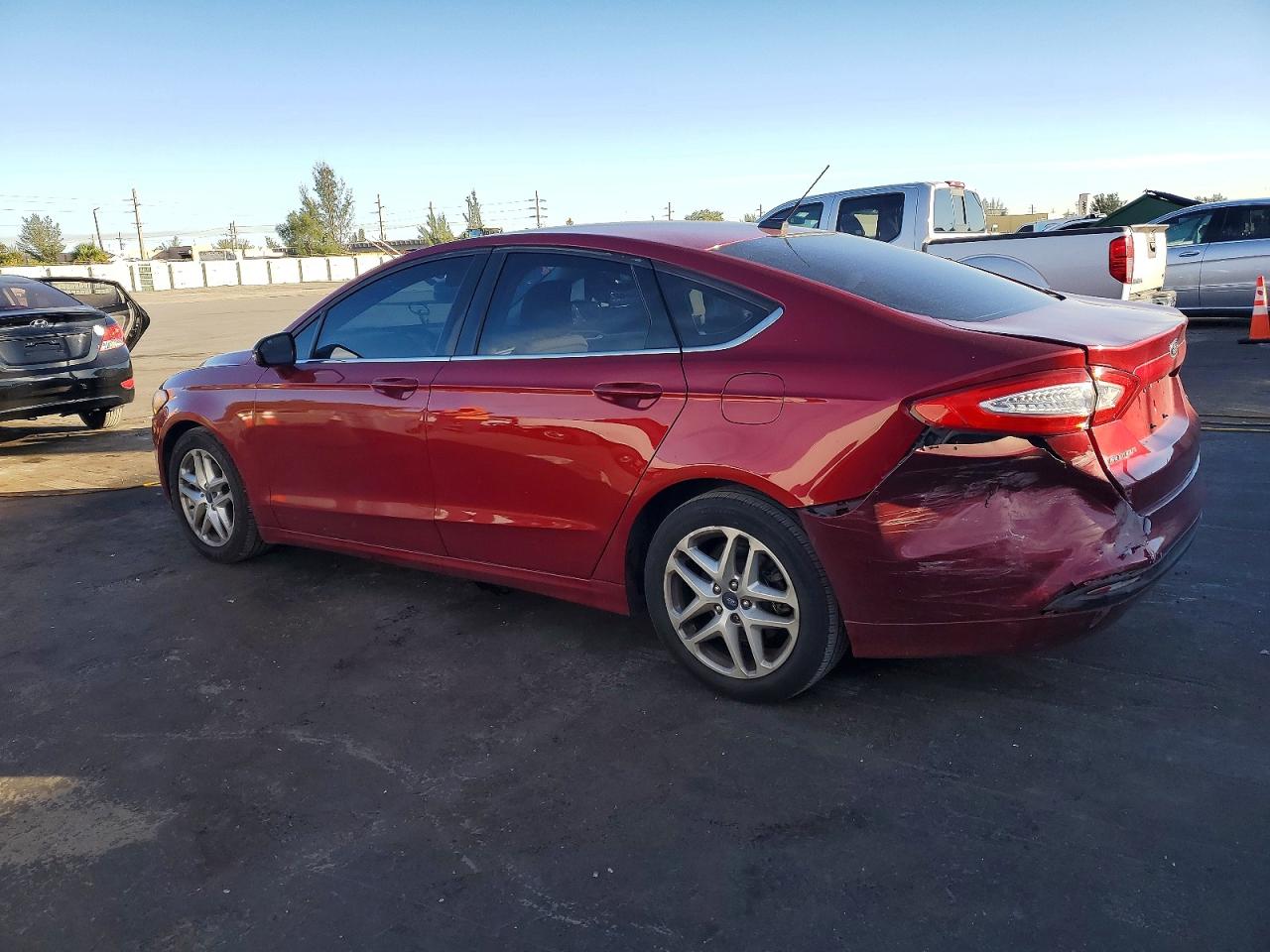 2016 FORD FUSION SE photo 2