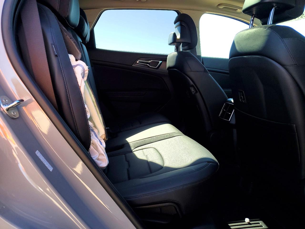 2026 KIA SPORTAGE SX PRESTIGE photo 10