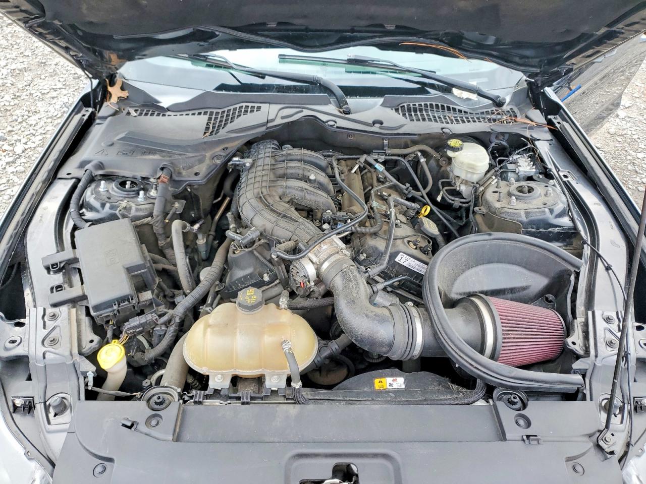 2017 FORD MUSTANG photo 11