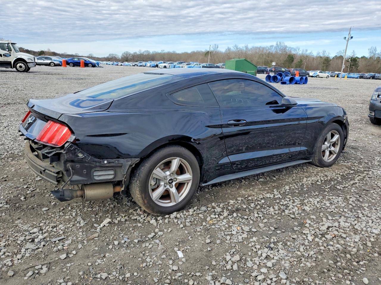 2017 FORD MUSTANG photo 3