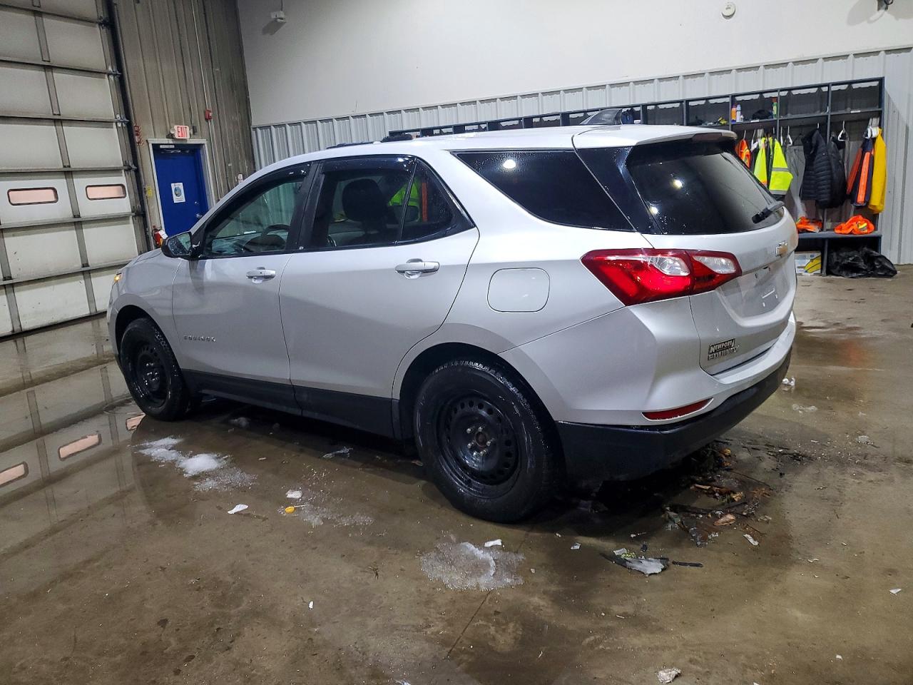 2021 CHEVROLET EQUINOX LS photo 2