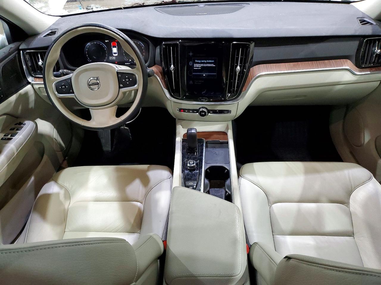 2022 VOLVO S60 B5 MOMENTUM photo 15