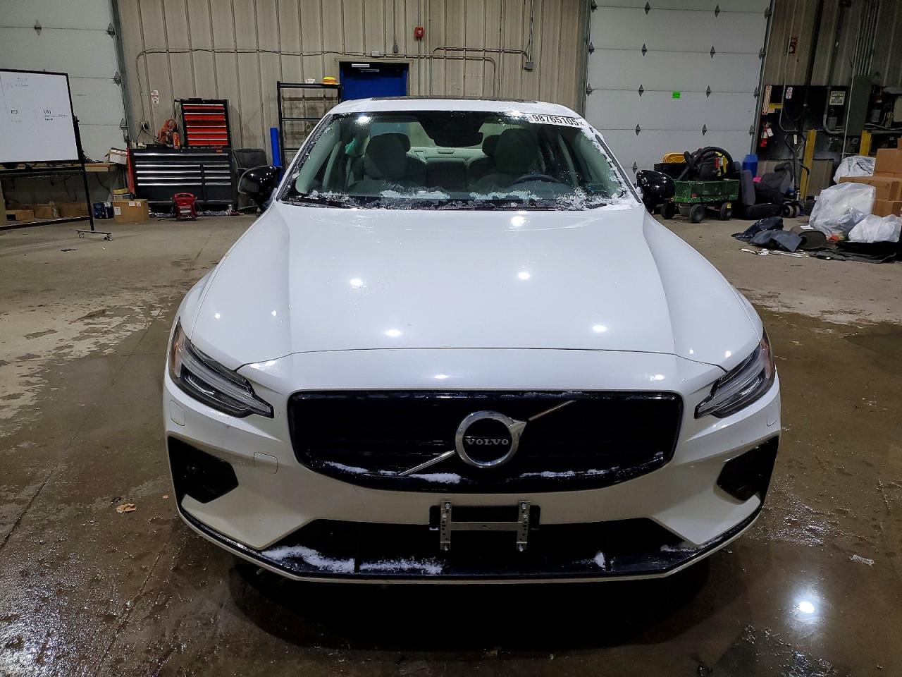 2022 VOLVO S60 B5 MOMENTUM photo 9