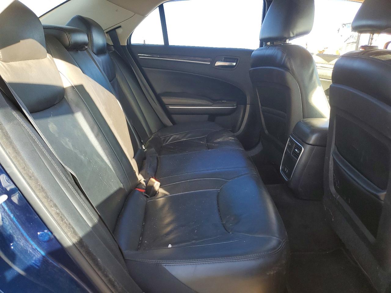 2015 CHRYSLER 300 LIMITED photo 10