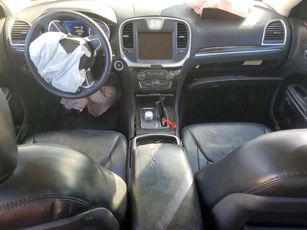 2015 CHRYSLER 300 LIMITED photo 8